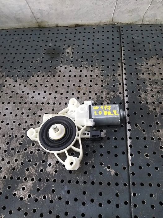Motoras macara dreapta fata mercedes a class w177 a0009065706 a76187113