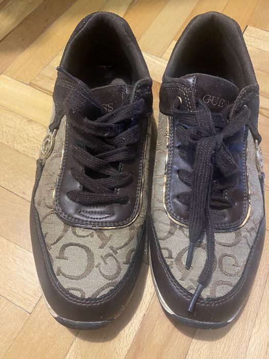 Обувки запазени оригинални и боти естествена кожа