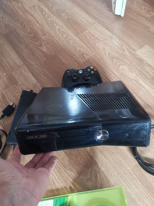 Игра Xbox 360 slim