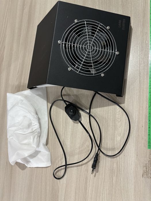 Laro Duster пылесос для маникюра