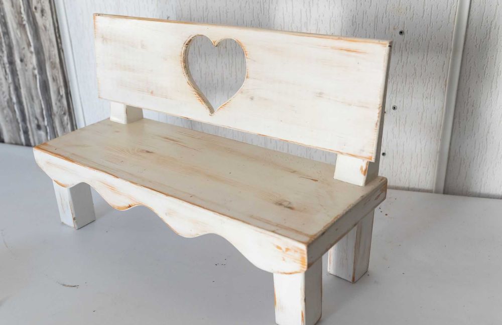 Recuzita foto - bancuta din lemn