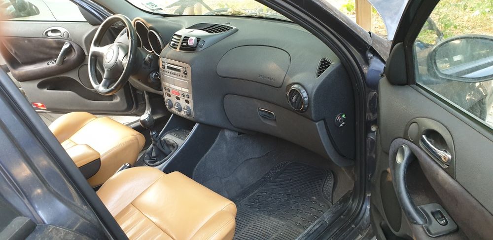 Alfa Romeo 147 1.9jtd на части.