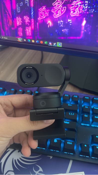 Insta360 Link 2 4K AI webcam