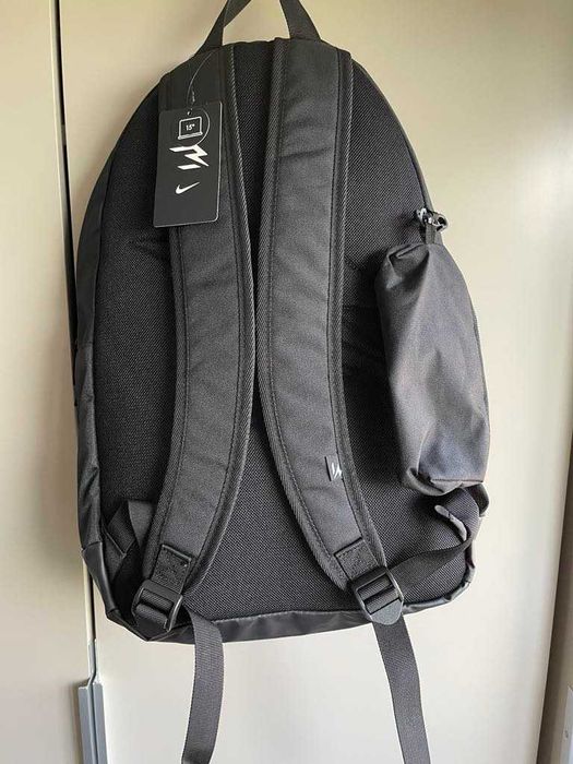 Спортна раница на Nike