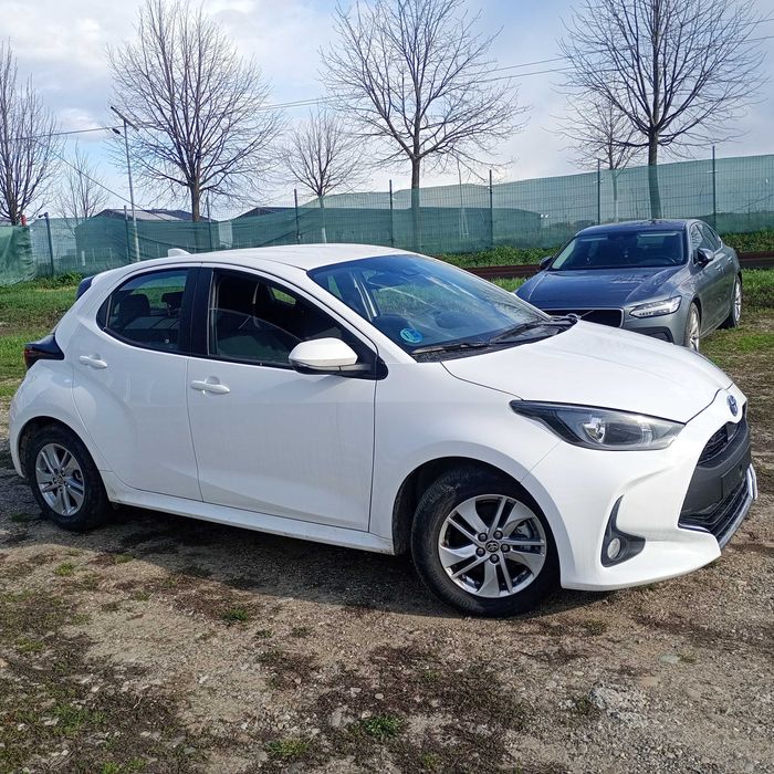 TOYOTA Yaris 2024 — imagine 3