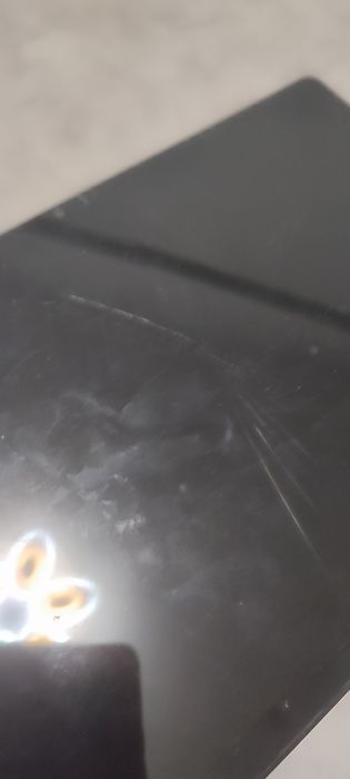 Продам Samsung tab a8 можно обмен на телефон.