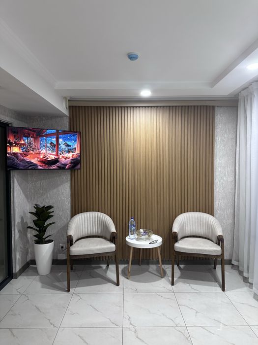 Продам два стула -кресла почти новые