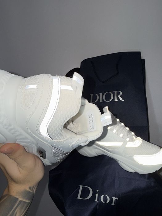 Adidasi Dior b22 albi marimea 40-44(Premium)