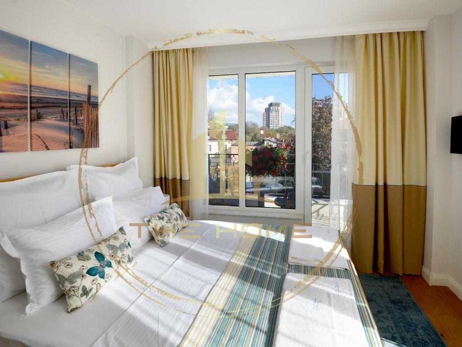 Дава се под наем Четиристаен апартамент в Варна, Център - 120 кв.м за 1500 € - Снимка #4