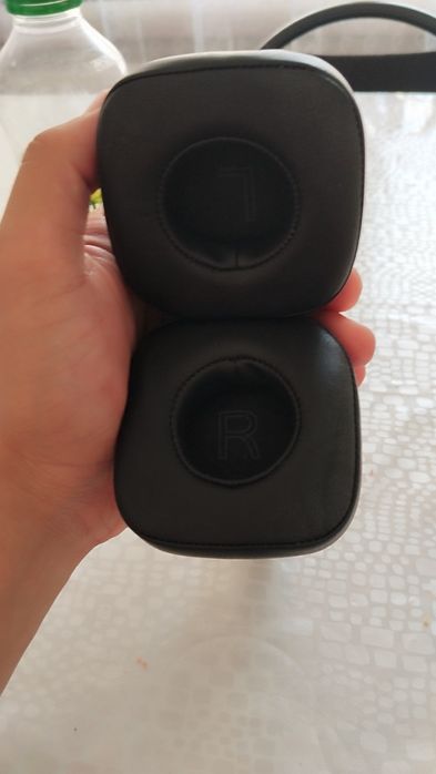 Наушник 10000 тг