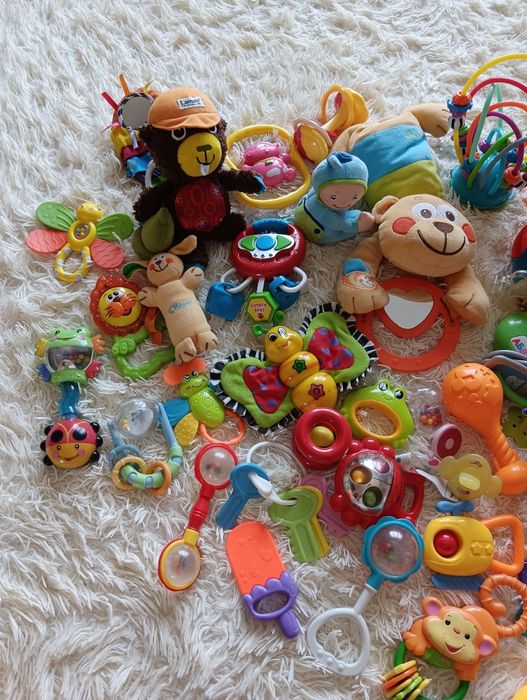 Продам игрушки для самых маленьких