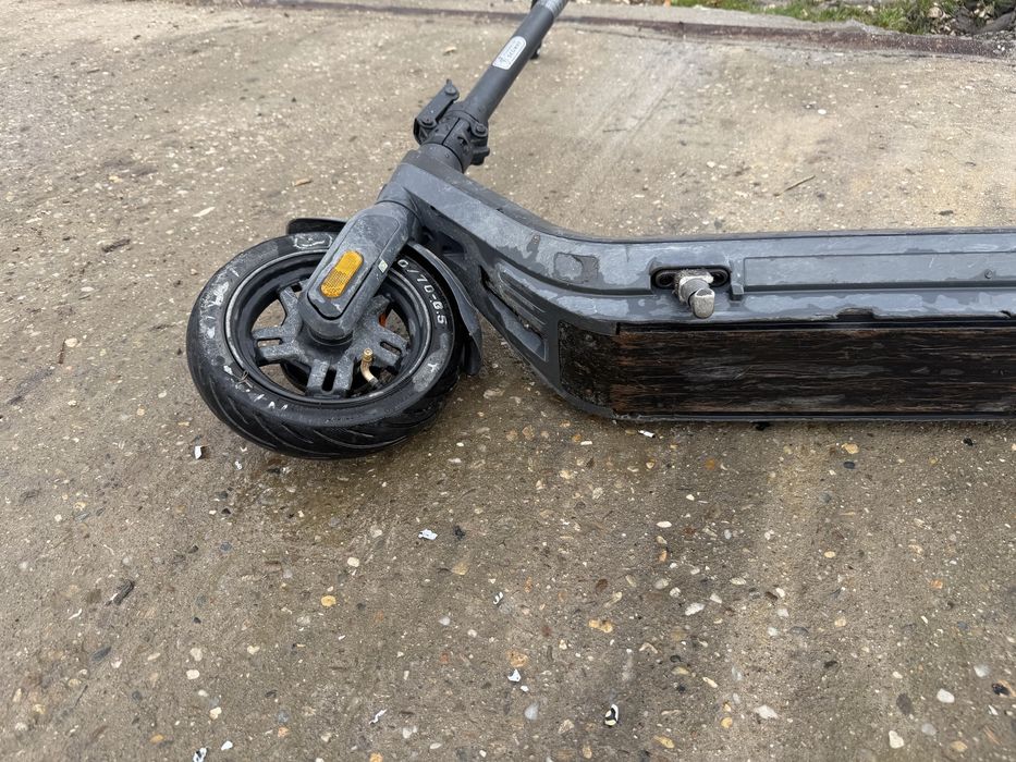 Trotineta electrica Ninebot e2 pro