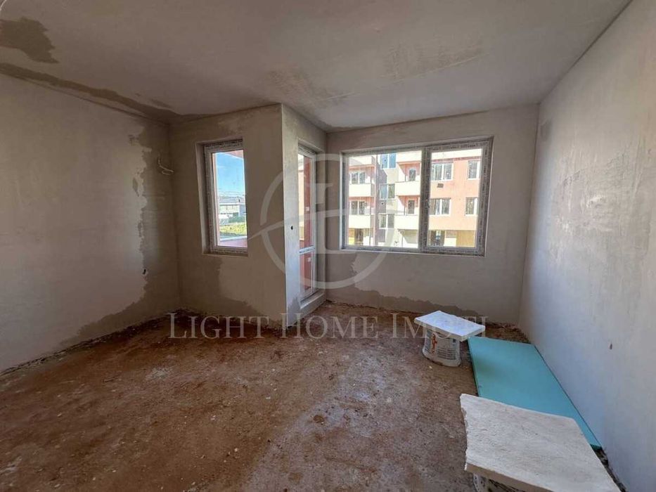 Продава се Двустаен апартамент в Пловдив, Център - 60 кв.м за 706 €/кв.м - Снимка #1