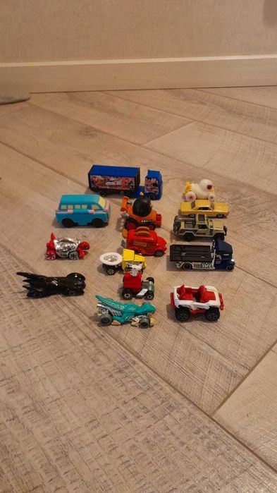 машинки hot wheels