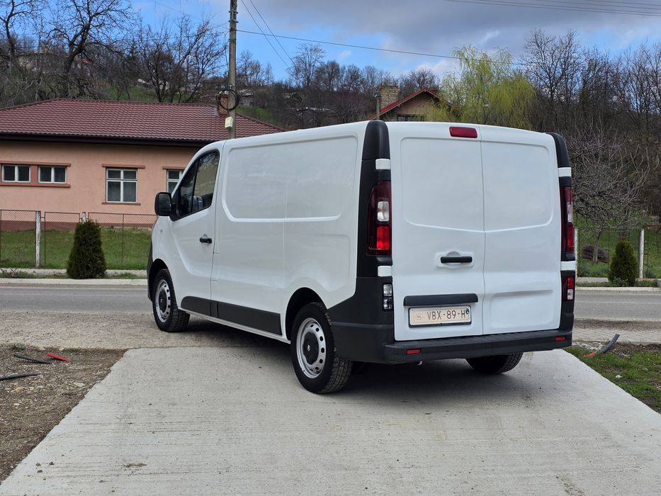 Opel Vivaro 1.6  Diesel euro 6 ,an 2020