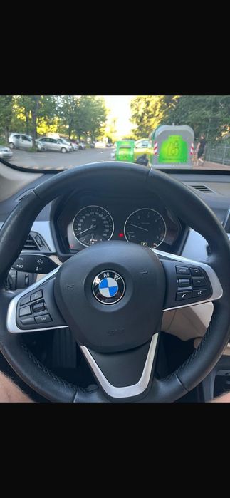 BMW X1 Model: BMW X1 sDrive18d