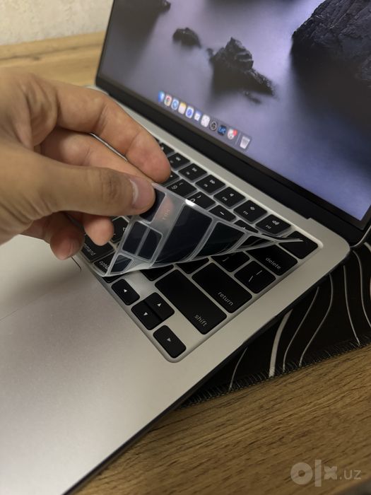 Macbook air m4 sotiladi