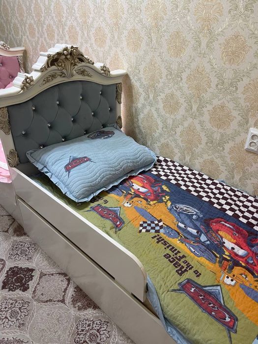 Детская кроват своя для девочки и мальчика