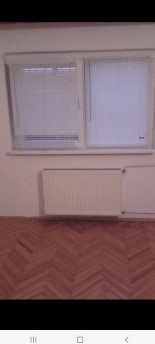Proprietar vând apartament 2 camere la parter Torontalului nr 6 vizavi de Iulius Mall , Biserica Agape