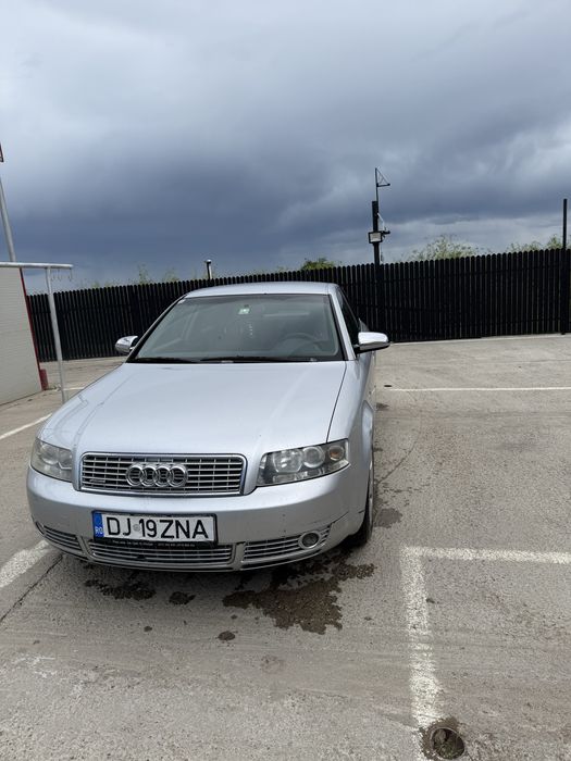 AUDI A4 0 — imagine 4