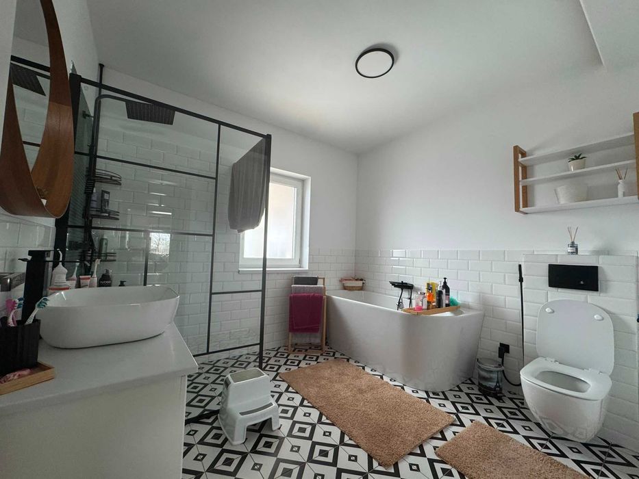 Casa individuala, 4 camere, complet mobilata si utilata, teren 800 mp, Jucu de Mijloc – Zona Han KM17
