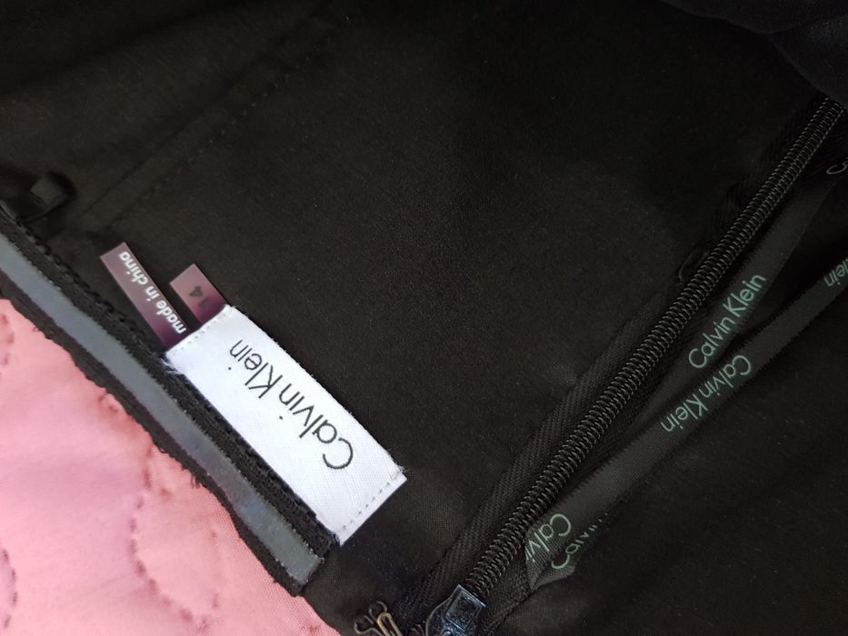 Официална рокля Calvin Klein