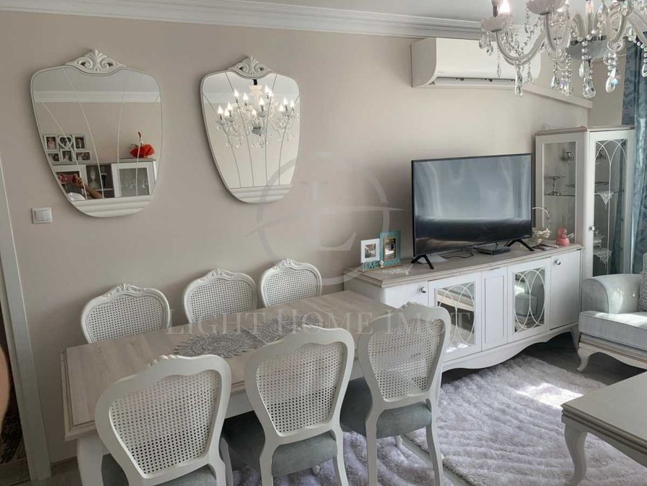 Продава се Тристаен апартамент в Пловдив, Изгрев - 68 кв.м за 1500 €/кв.м - Снимка #2