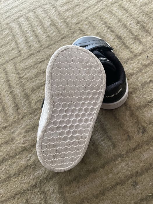 Adidasi adidas bebelus stare impecabila
