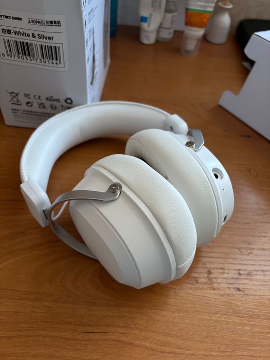 Продам игровые наушники