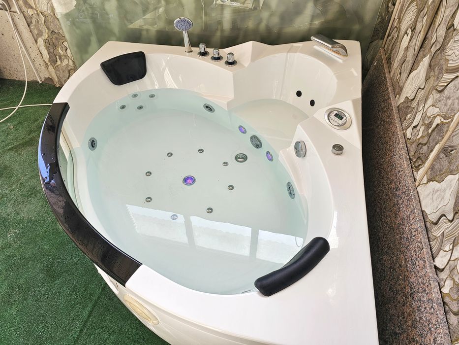 *Spa* Хидромасажна Вана (Джакузи) с Подгрев до 45°  1.51х1.51