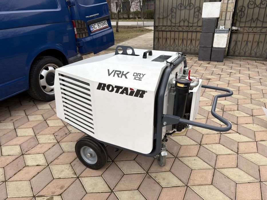 Vand Afacere la cheie. Curatare cu gheata carbonica