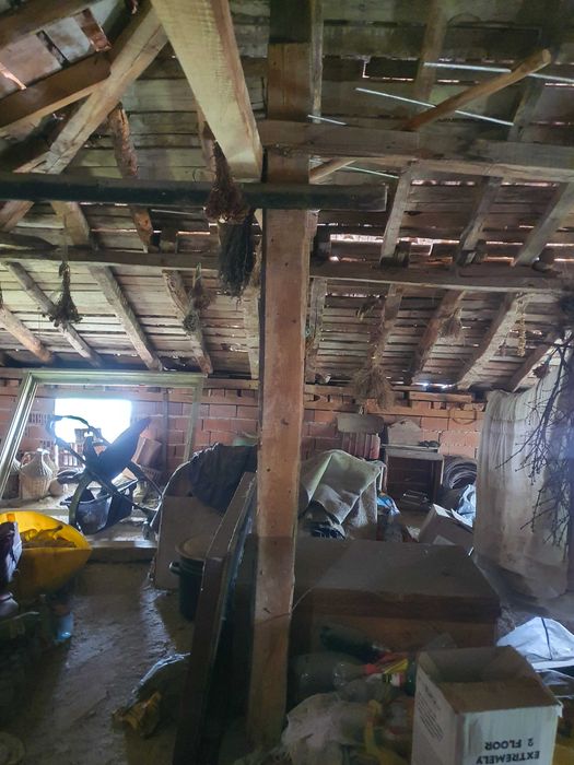 Къща на два етажа с. Петрово община Сандански