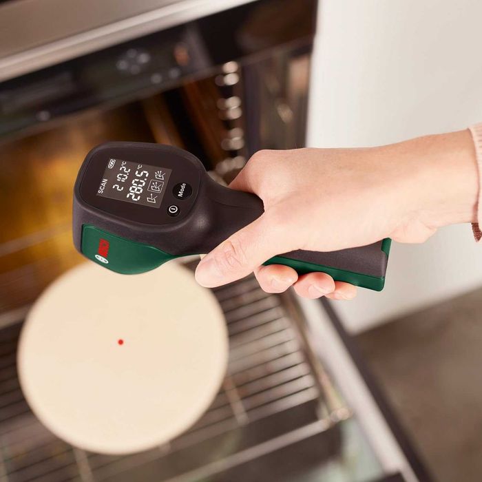 ПРОМО Нов 2г Гаранция Инфрачервен Термодетектор Термометър Bosch UniversalTemp, от -30 до 500 °C, 06036831Z0