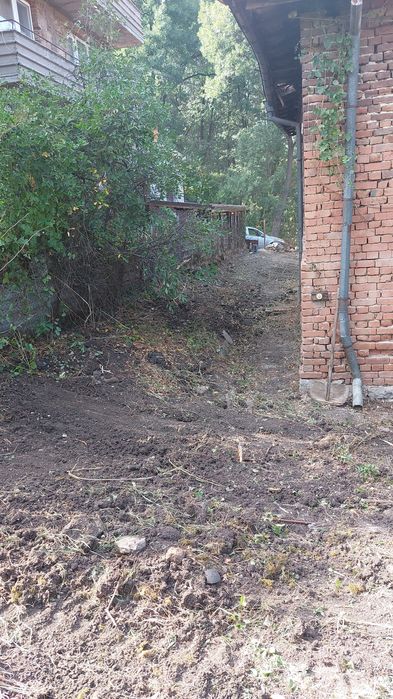 Парцел с гледка към гората - кв. Драгановец