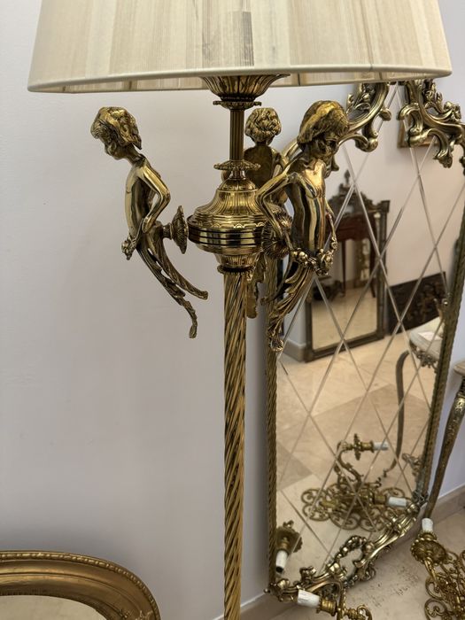 Lampadar din bronz