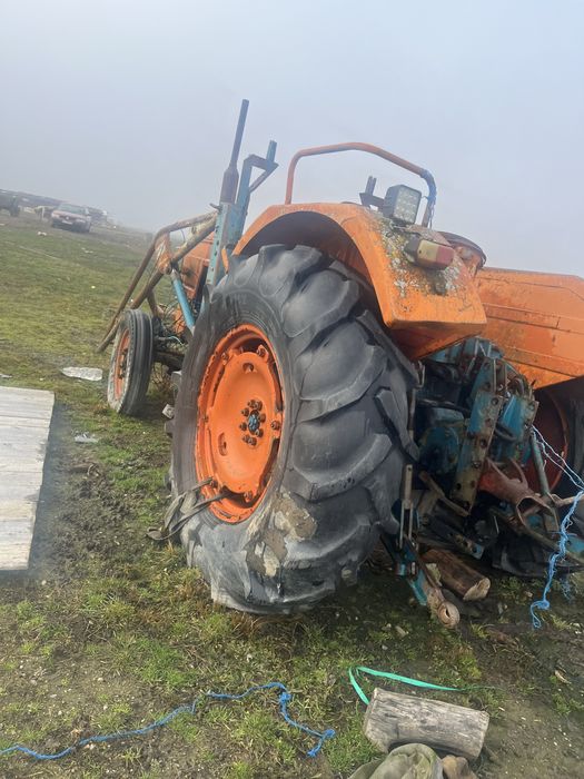 Vand tractor 611 cai fiat