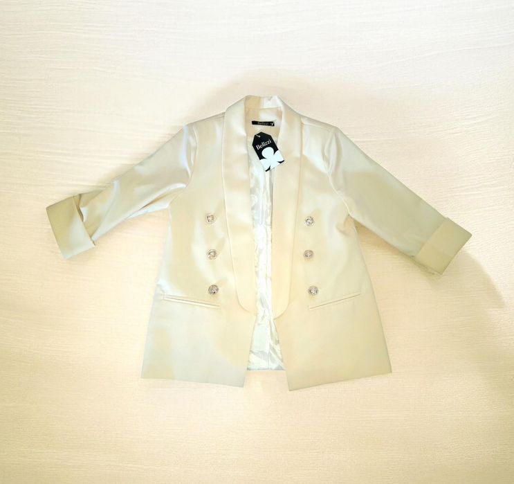 Бежевый пиджак, новый, 46 размер