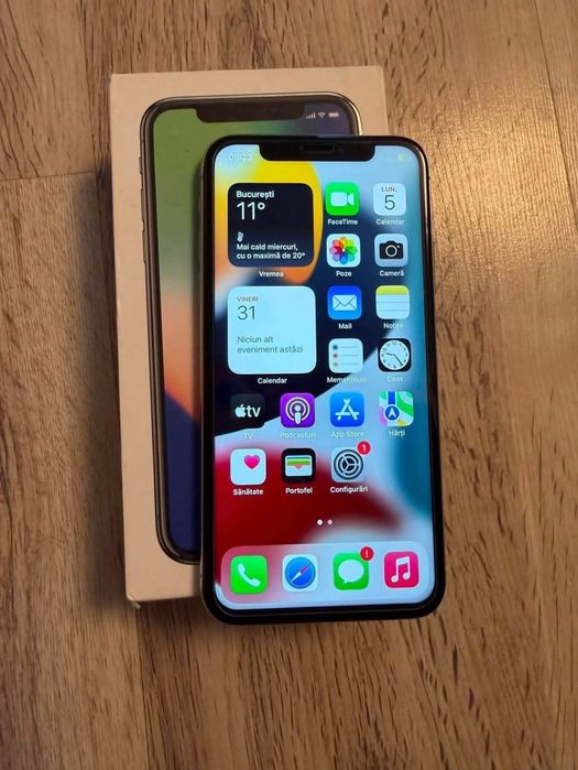 Vând iphone Xs  white
