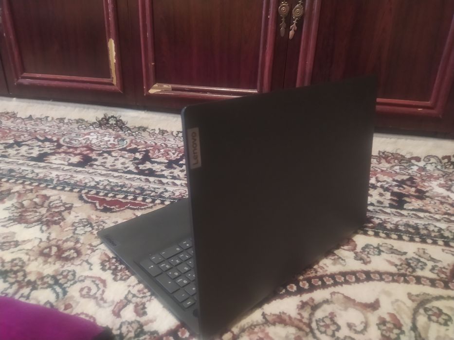 Lenovo i3 Sotiladi