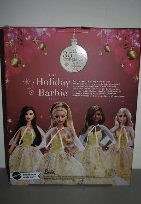 Papusa Barbie Holiday 2023 Siganture Collector