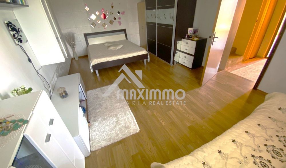 Продава се Къща в Варна, м-т Боровец - север - 288 кв.м за 461 €/кв.м - Снимка #9