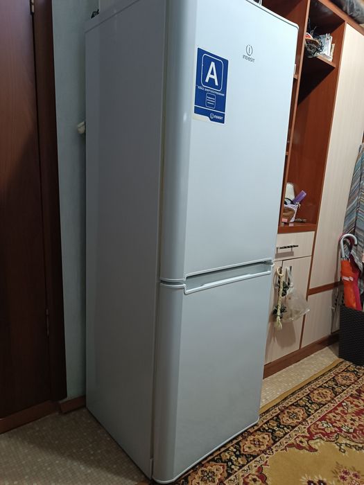 Продается холодильник