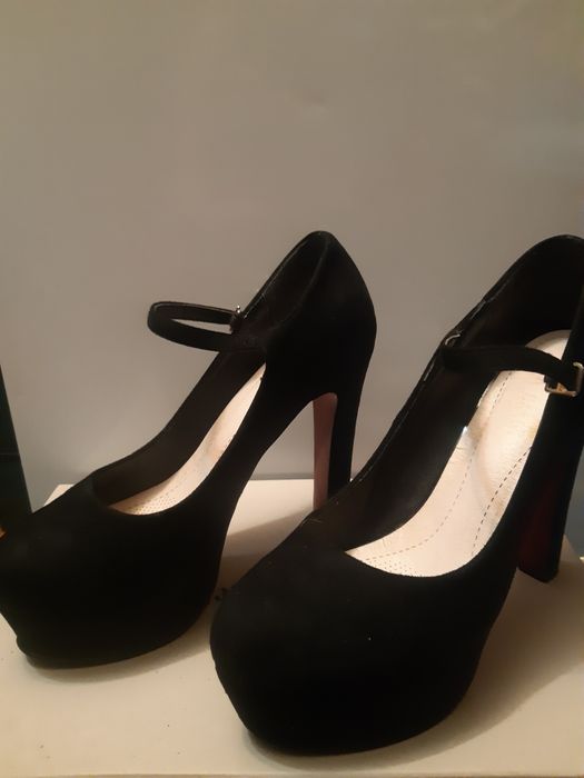 Стильная женская обувь