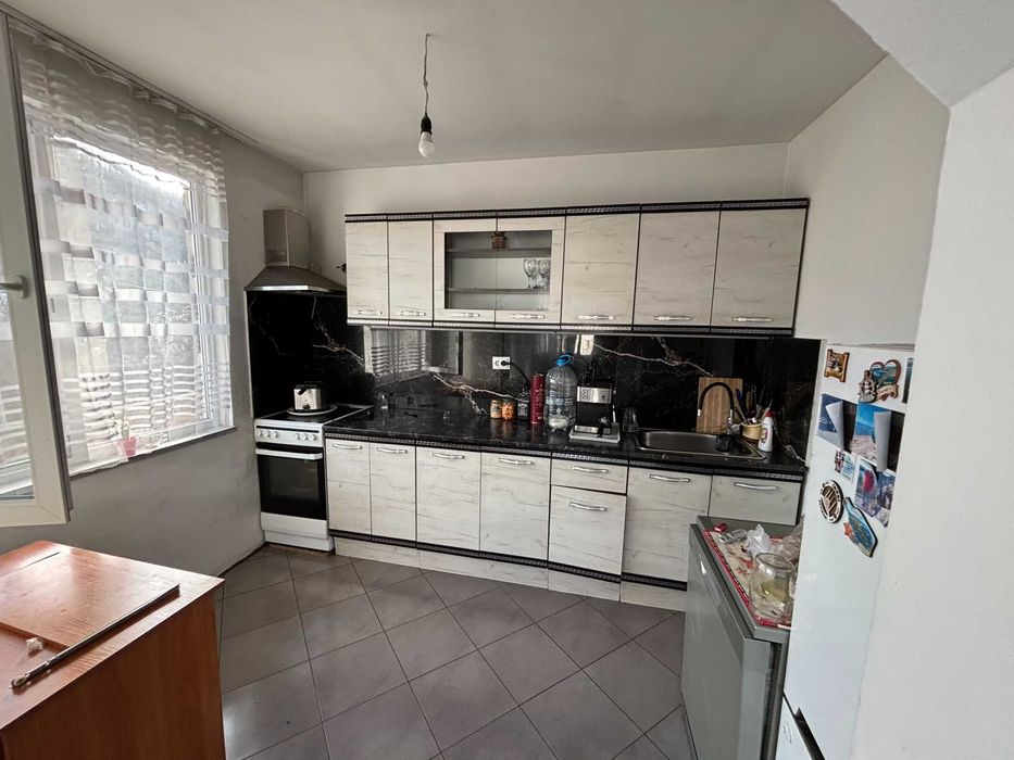 Продава се Къща в Смолян, Стар център - 670 кв.м за 92 €/кв.м - Снимка #1