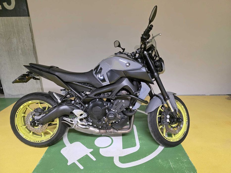 Yamaha MT09 Gen2 Akrapovic Full Titan