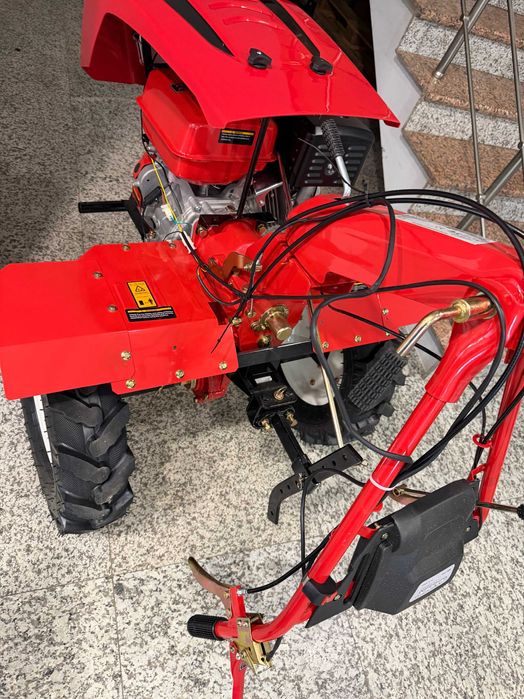 076905	Мотофреза бензинова 9.7kW (13.0hp) 1400mm 2+1 ск. к-т RD-T10