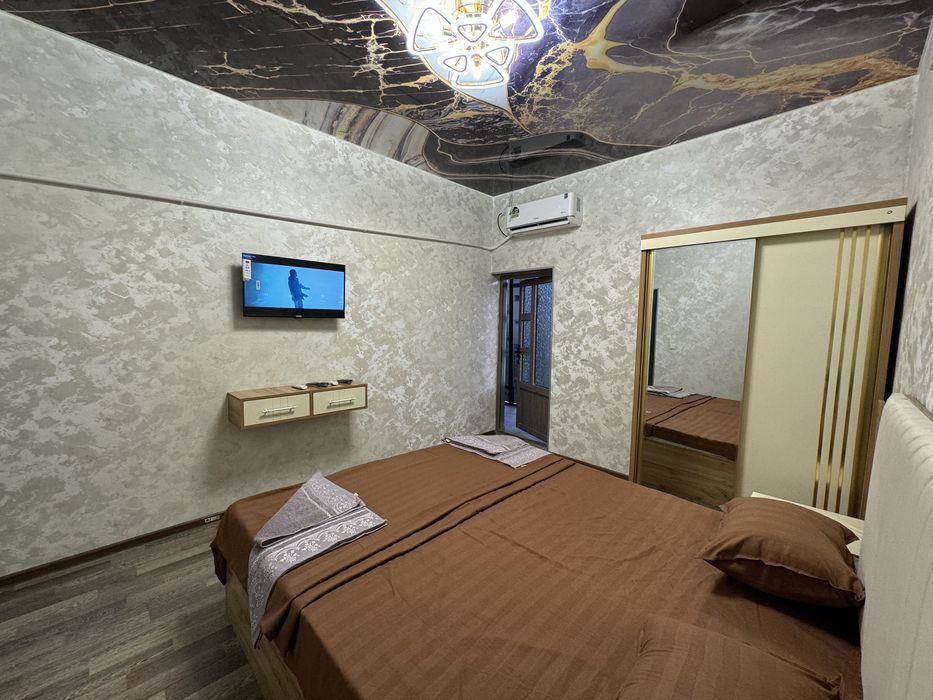 Без Закс Хотел. Bez Zaks Mexmonxona