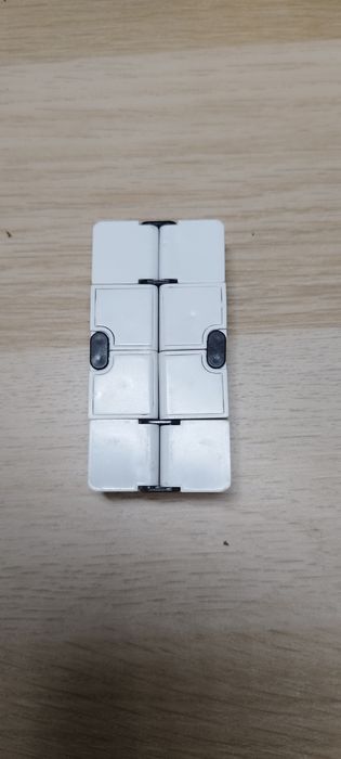 Игрушка антистресс бесконечных кубик
