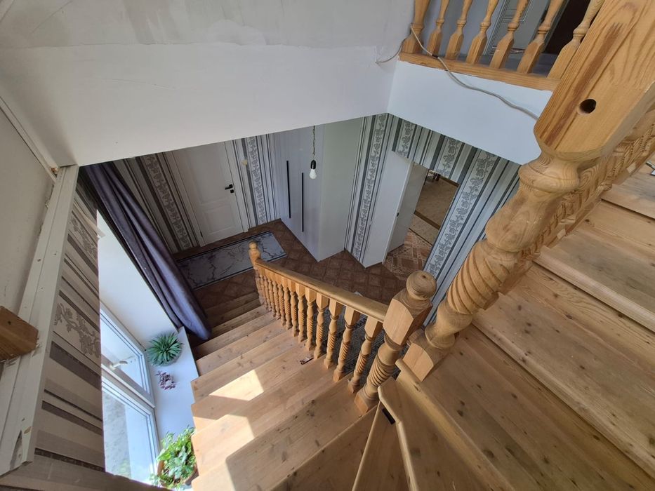 Продам дом в центре городе рынок