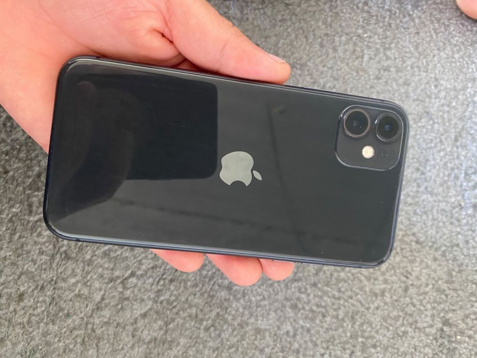 Iphone 11   64 гб акб70
